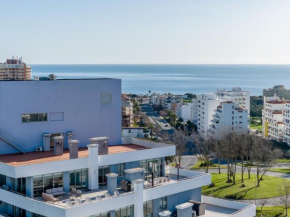 Outstanding penthouse with amazing sea views